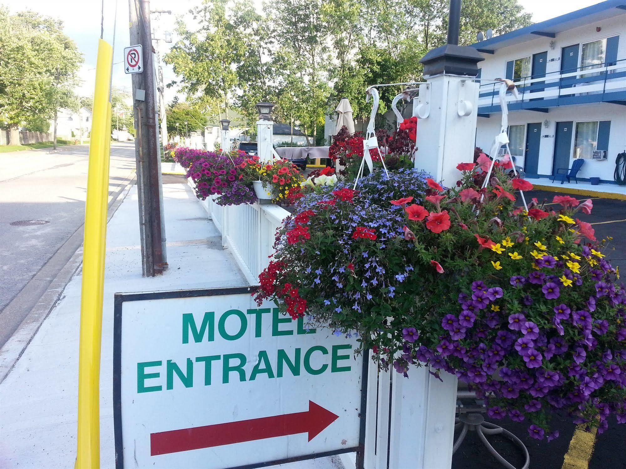 Niagara Parkway Court Motel Dış mekan fotoğraf